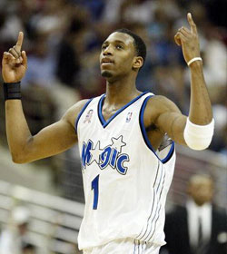 热那亚2-1逆转维罗纳，托斯比建功，洛伦佐-科隆博破门