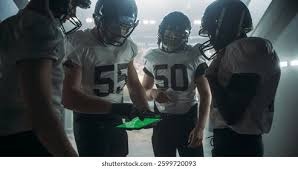 为什么外野手在追赶墙边飞球时需要通过身体接触墙面的力度判断位置